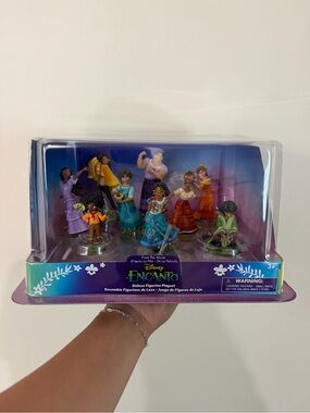 Disney Encanto Deluxe Figurine Playset